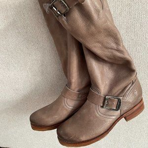 NWOB FRYE Veronica Slouch Leather Boots - Grey/Taupe